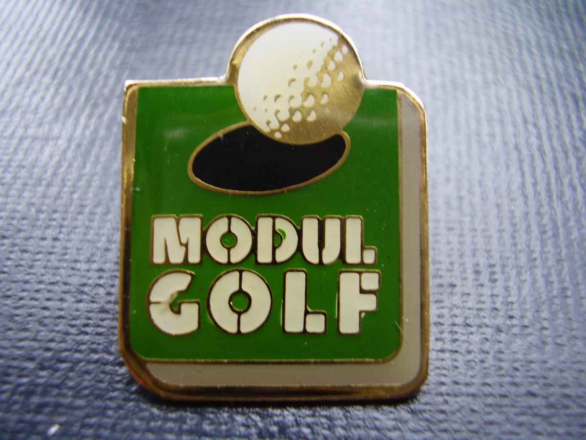 Miniature Golf badges and pins, The Crazy Golf Museum